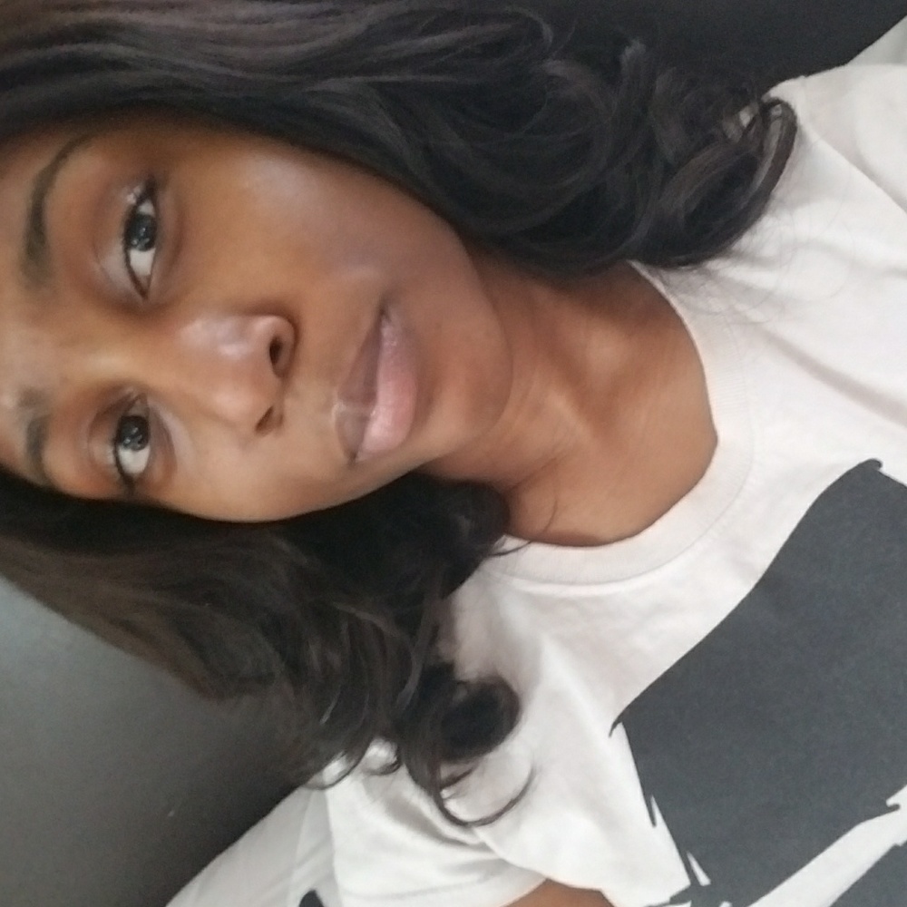 Meet your Posher, Nesha